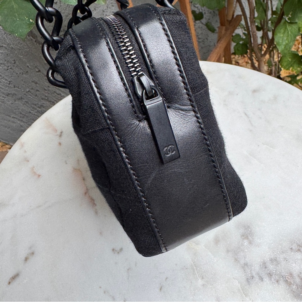 Chanel Y2K Jersey Chocolate Bar Shoulder Bag - Picture 9 of 13